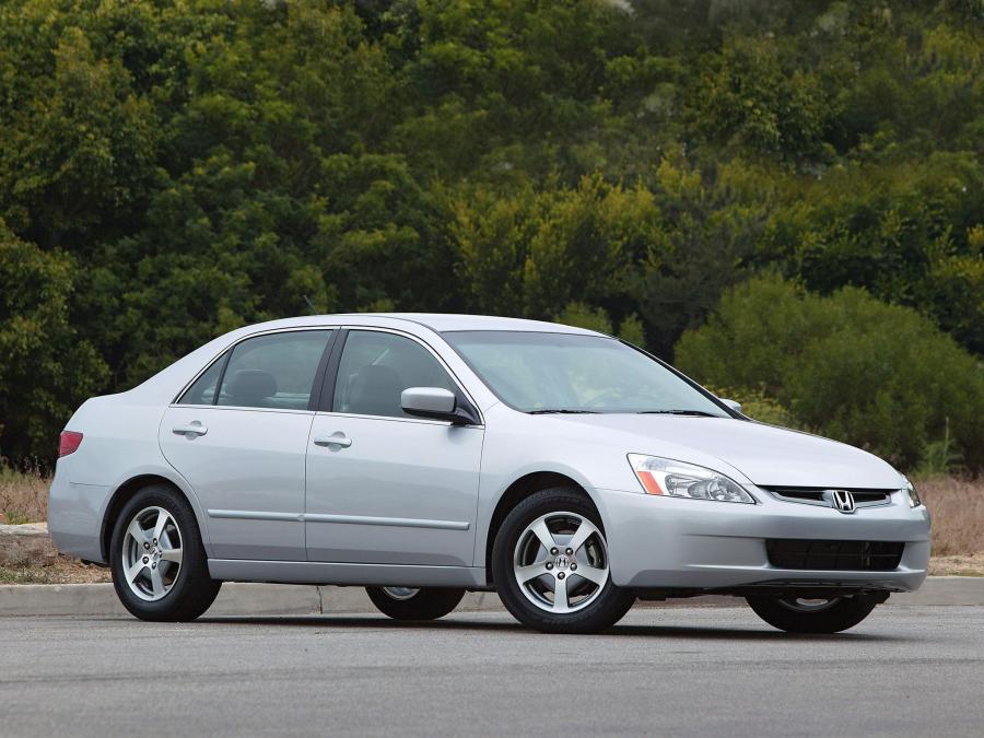 Honda Accord Hybrid 2005 года  (US) (фото 12 из 30)